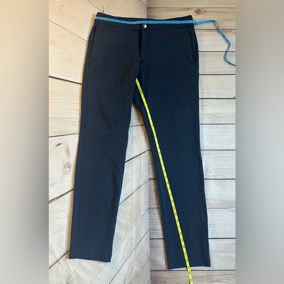 Lululemon pants men’s Athletic 34x33 Blue Slim Fit chino Performance preppy - Picture 5 of 10